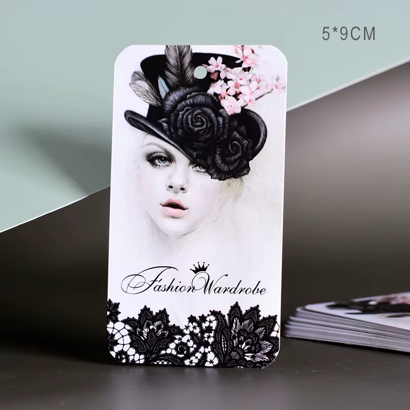 Étiquettes volantes en papier carton pour vêtements, conception d'impression, ficelle personnalisée,