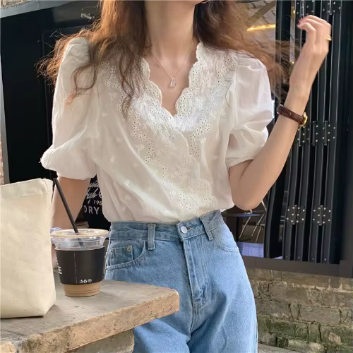 Chemise en dentelle évidée à manches courtes pour femmes, vêtements de conception coréenne chic, bro