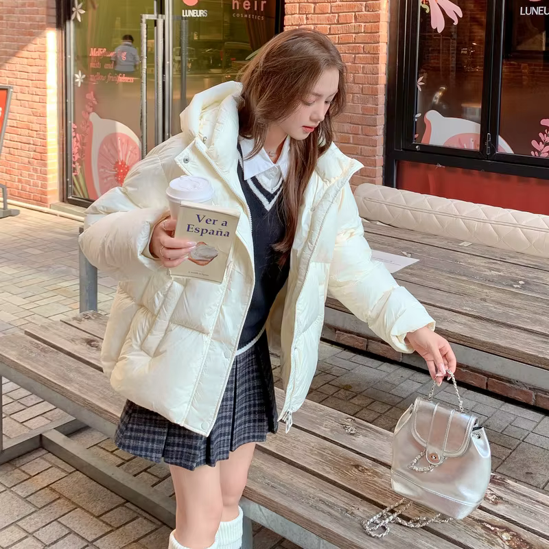 Manteau bouffant de couleur Pastel pour femme, veste courte à capuche, chaude d'hiver alternative