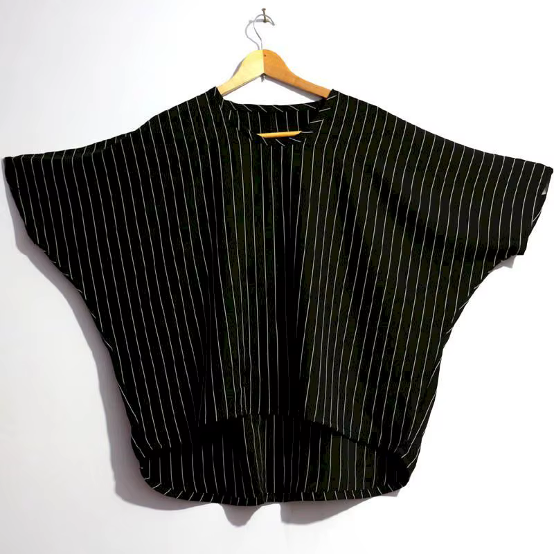 T-shirts Oversize pour Femmes et Hommes – Design Inspiré de la Baseball, Manches Rayées, Tendance Es