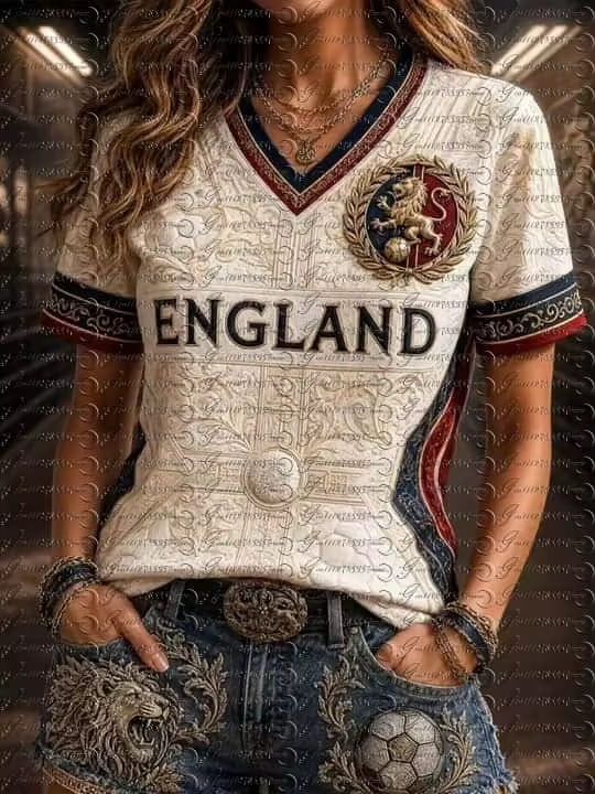 Nouveau T-shirt de football pour femme 2026, col en V, imprimé lion 3D, bordure rouge, blanc et bleu