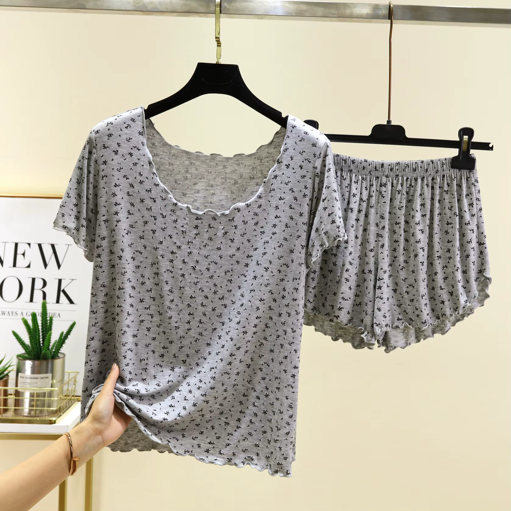 T-shirt à manches courtes en modal effet amincissant pour femme, ensemble short et haut imprimé gran