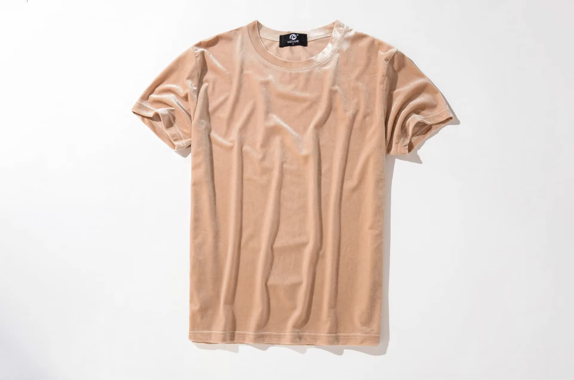 Nouveau T-shirt en velours à manches courtes 2026 – Style décontracté et tendance pour homme – Hauts