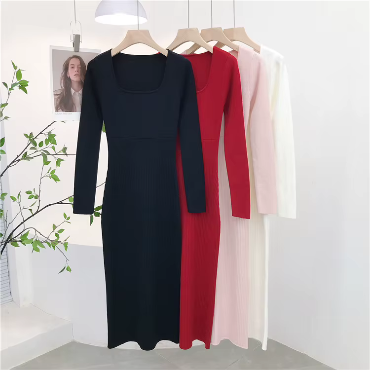 Nouvelle Robe Longue Streetwear 2026 à Col Carré, Taille Cintrée, Effet Amincissant, Coupe Droite Mo