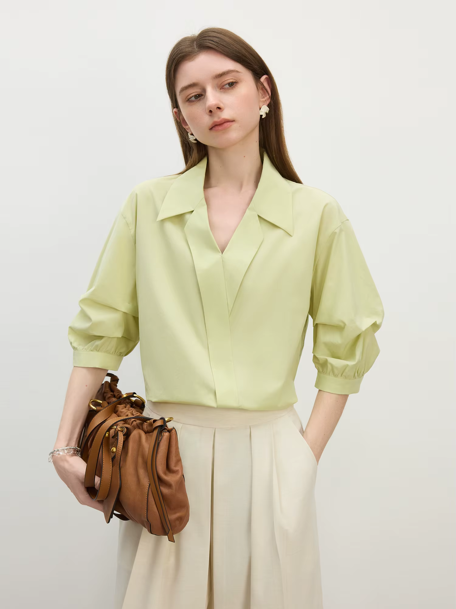 FSLE Style français chemise élégante manches cinq-quarts haut tendance pour les femmes 2025 été nouv