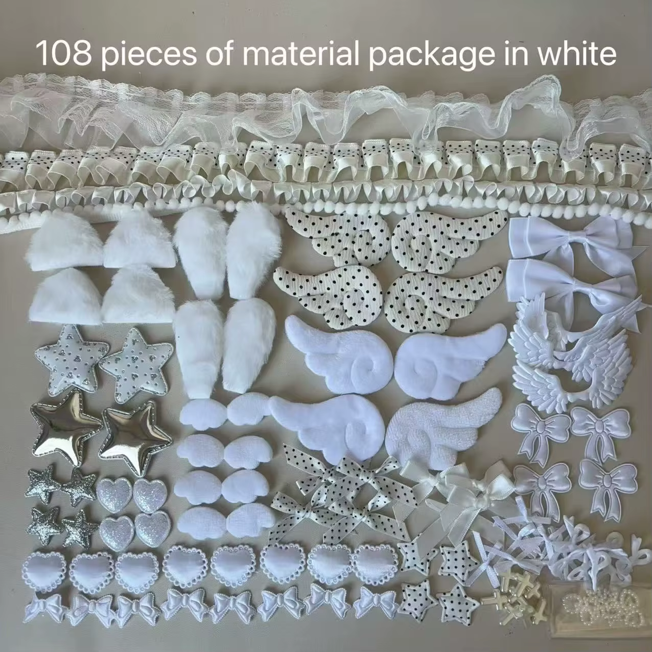 108 pièces d'accessoires en tissu faits à la main, rubans, pois, ailes, étoiles, divers accessoires 