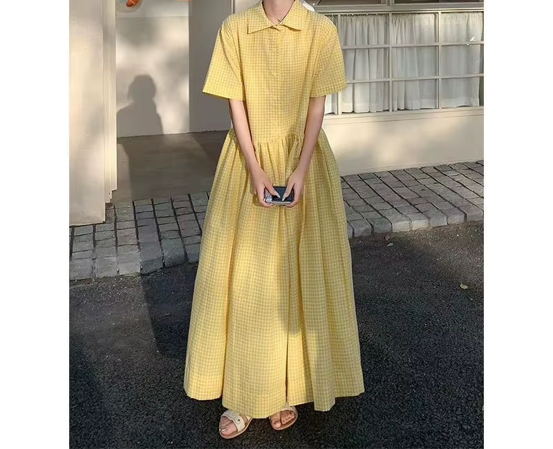 Robe chemise jaune à carreaux pour femme, coupe ample, col à revers, longueur mi-longue, effet rajeu